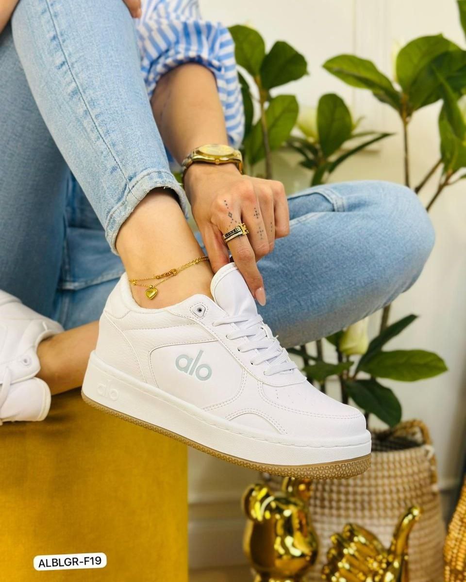 ALO RECOVERY SNEAKERS