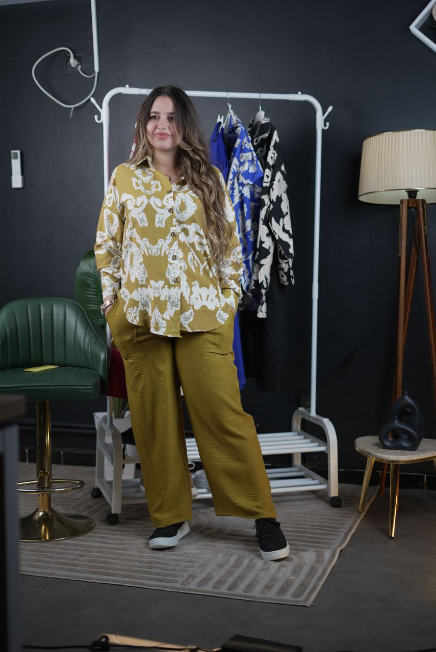 Ensemble deux piéce chemise et pantalon chic