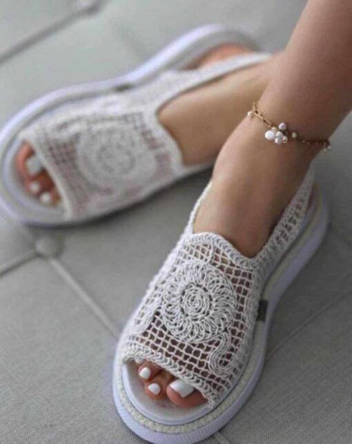Sandale élégante et confortable