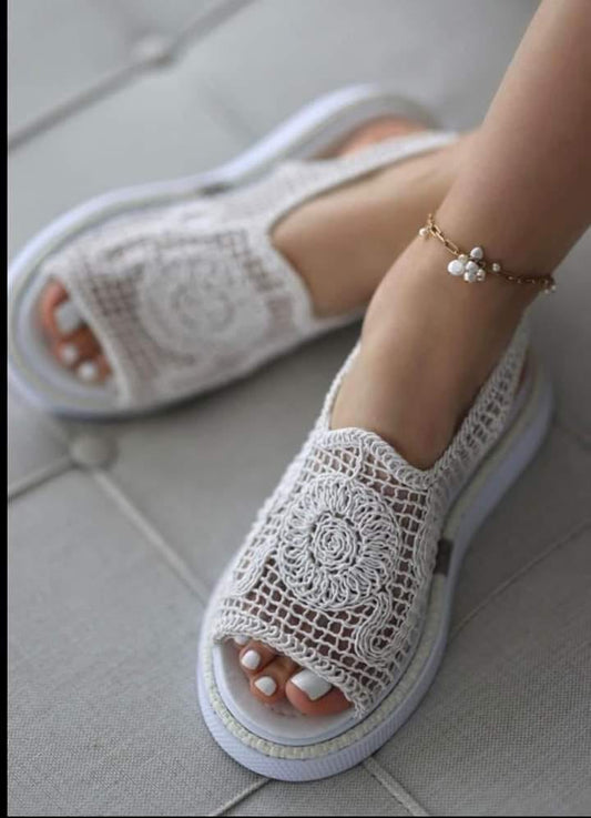 Sandale élégante et confortable