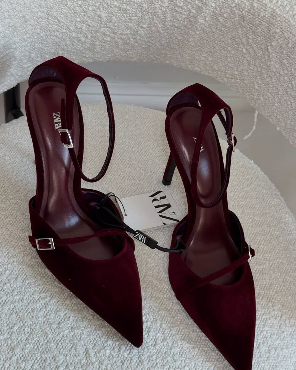 Zara Women's Burgundy Heels