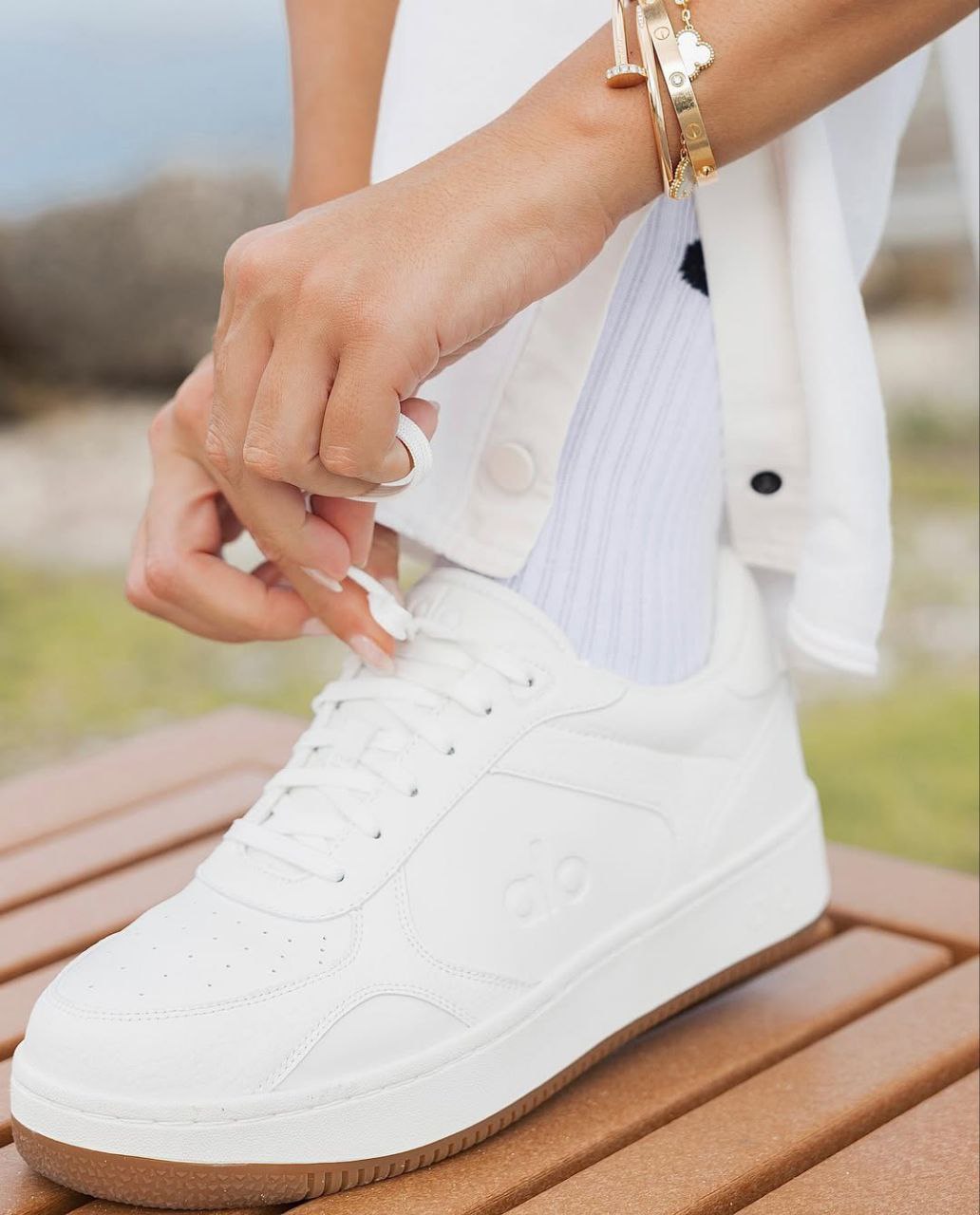 ALO RECOVERY SNEAKERS